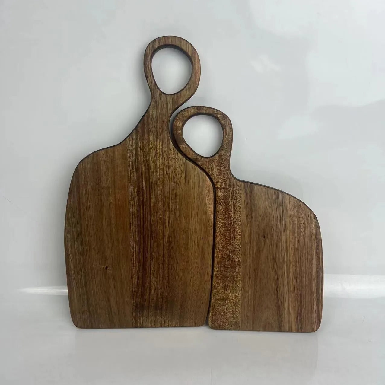 Planche-a-découper-en-bois-noyer-noir